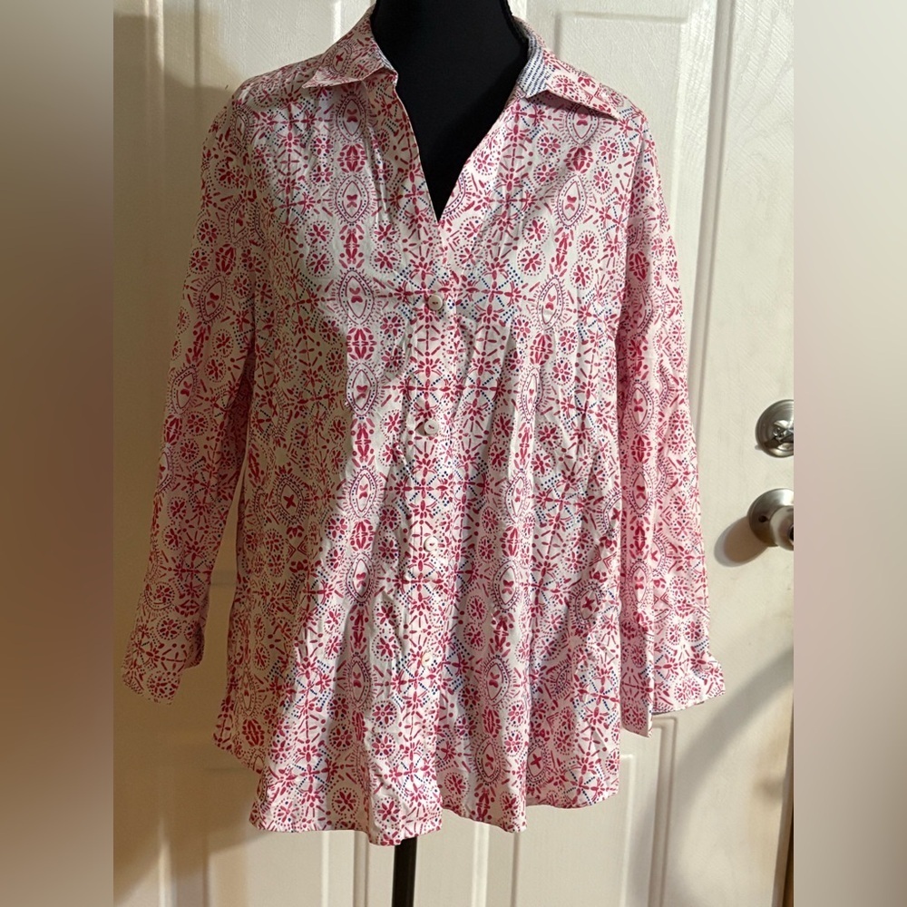 Foxcroft Easy Care blouse button front shirt top Pink Batik Print Blue Size L